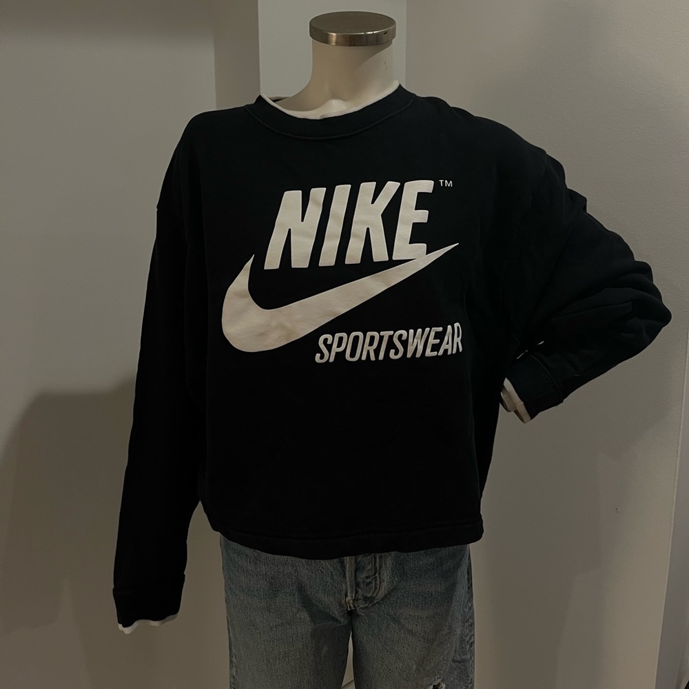 retro nike crewneck